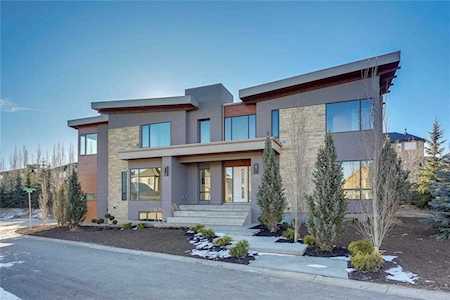 25 Aspen Ridge Cove SW Calgary, AB T3H 0P1