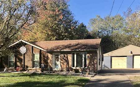 9820 Turnpike View Dr Louisville, KY 40229