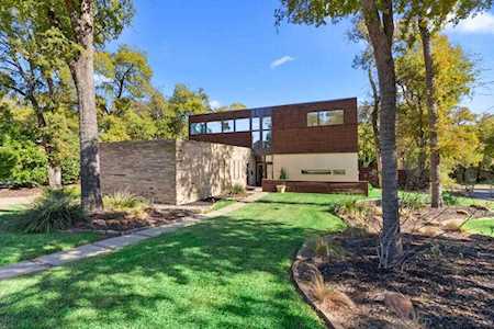 9562 Ash Creek Drive Dallas, TX 75228