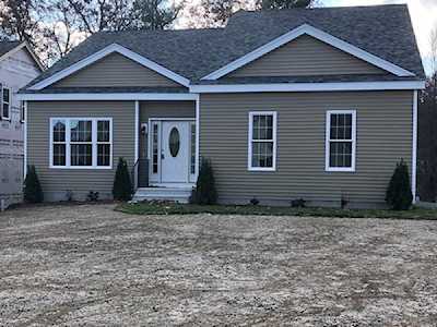 120 Crownshield Ave #10L Uxbridge, MA 01569