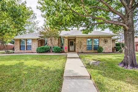 504 Doubletree Drive Highland Village, TX 75077