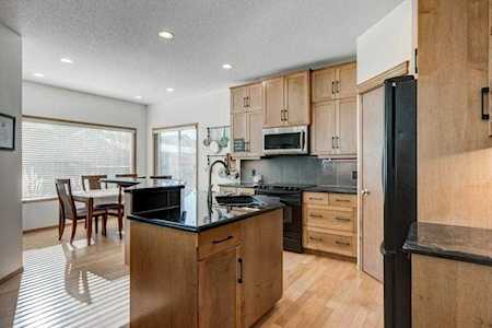 209 Elgin Manor SE Calgary, AB T2Z 4N4