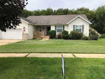 421 Park St Poynette, WI 53955