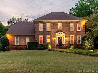 8831 Taunton Dr Huntersville, NC 28078