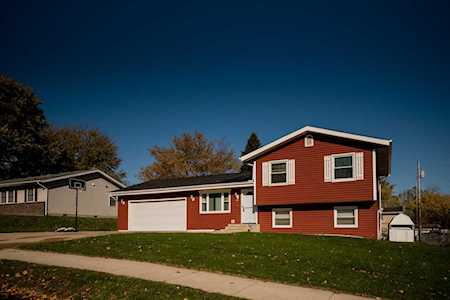 404 W Pickwick Drive Syracuse, IN 46567