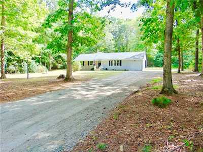 6916 Short Ln Gloucester, VA 23061