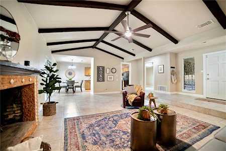 11912 Sleepy Hollow Rd Manchaca, TX 78652
