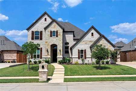 9125 Glendara Drive North Richland Hills, TX 76182