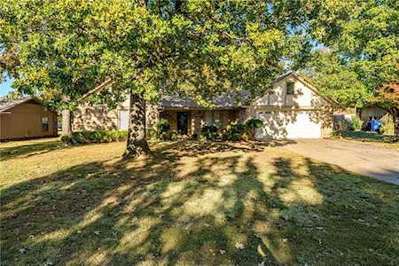 9325 Belhaven View Fort Smith, AR 72908
