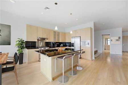 555 5th St #521 Austin, TX 78701