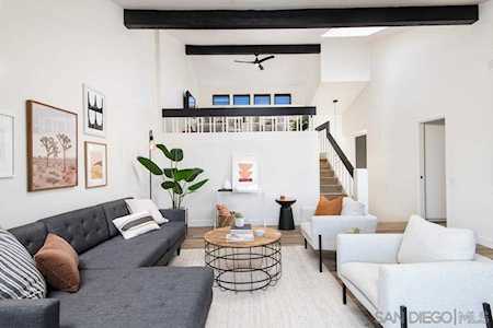 2214 Plaza Bonita Carlsbad, CA 92009