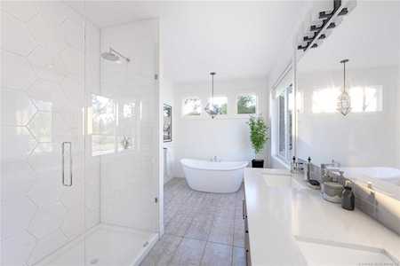 2575 Eagle Ridge Drive West Kelowna, BC V4T3H5