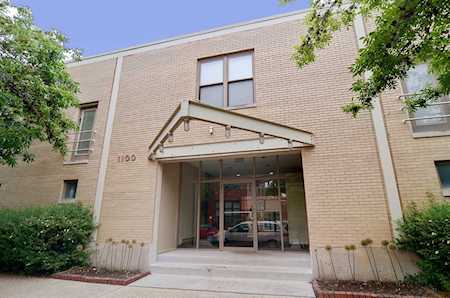 1100 W Cornelia Ave #111 Chicago, IL 60657