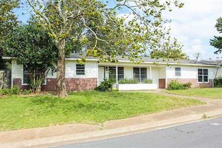 54 Mundt Street Denison, TX 75020