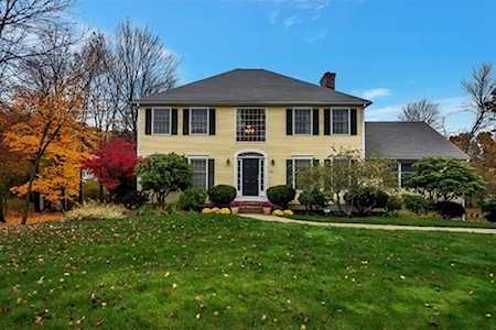 247 Stearns Rd Marlborough, MA 01752