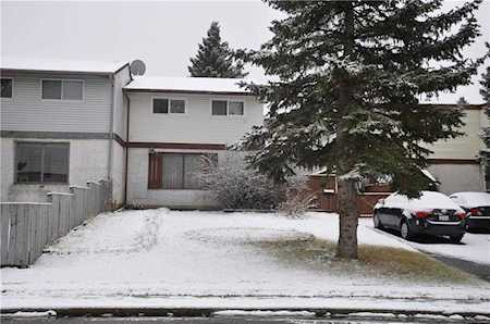 4319 4 Avenue SE Calgary, AB T2A 3B9