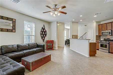 1310 Parmer Ln #1B Austin, TX 78727