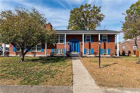901 Parkwood Drive Clarksville, IN 47129