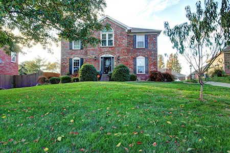 6404 Farmstead Ct Louisville, KY 40291