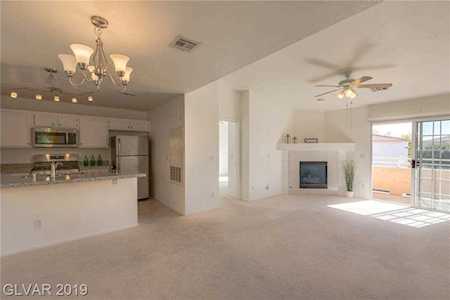 8452 Boseck Dr #240 Las Vegas, NV 89145