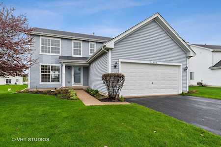 1398 S Bayport Ln Round Lake, IL 60073