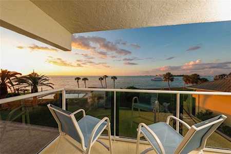 4708 Ocean Boulevard Sarasota, FL 34242