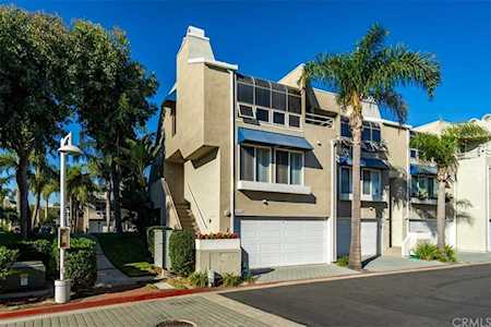 3367 Tempe Drive Huntington Beach, CA 92649