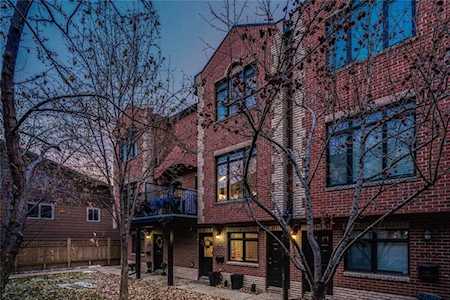 3511 14A Street SW #303 Calgary, AB T2T 3Y1