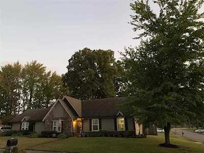 9393 Colts Neck Rd Lakeland, TN 38002