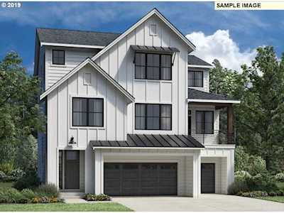 12082 NW Hiller Ln #L136 Portland, OR 97229