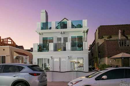 109 30th Street Newport Beach, CA 92663