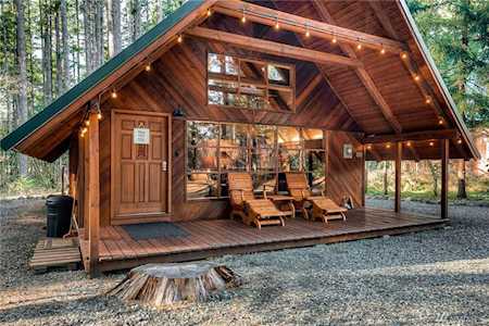 145 Mount Rainier Dr Packwood, WA 98361