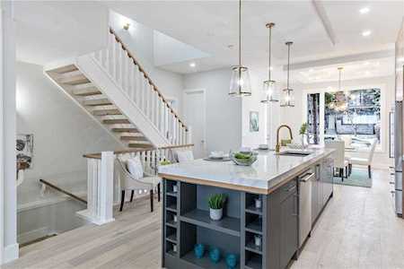 4408 16A Street SW Calgary, AB t2t 4l5