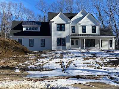 6 Farmer's Way Tyngsborough, MA 01879