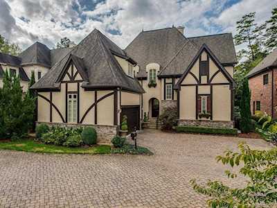 2228 Founders Circle Charlotte, NC 28211