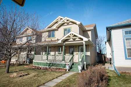 119 Somerside Grove SW Calgary, AB T2Y 3V2