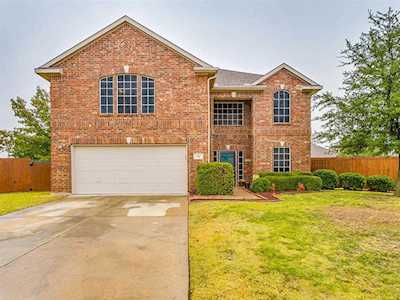 321 Oxford Court Roanoke, TX 76262
