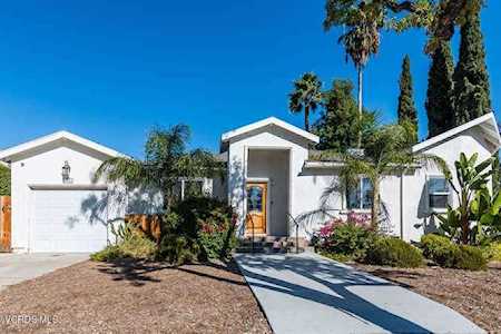17901 Collins Street Encino, CA 91316