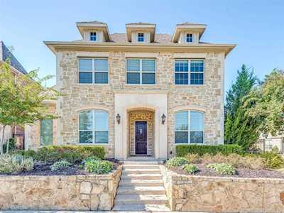1528 Le Mans Lane Southlake, TX 76092