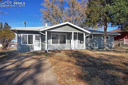 304 Morningside Drive Colorado Springs, CO 80911