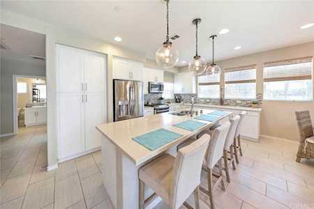 615 Seabright Cir Costa Mesa, CA 92627