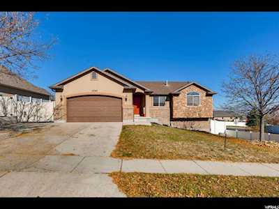 5742 W Sorrento Way West Jordan, UT 84081
