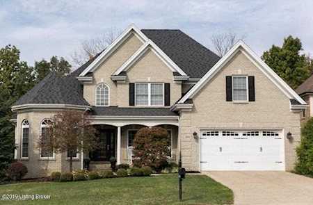 504 Standwick Way Louisville, KY 40245
