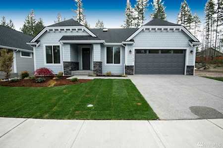 2706 Tasanee Ct Steilacoom, WA 98388