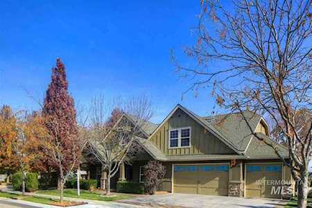 4538 N Stampede Way Meridian, ID 86342