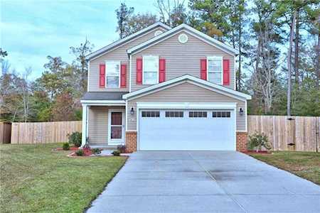 7412 Jeanne Dr Gloucester, VA 23061