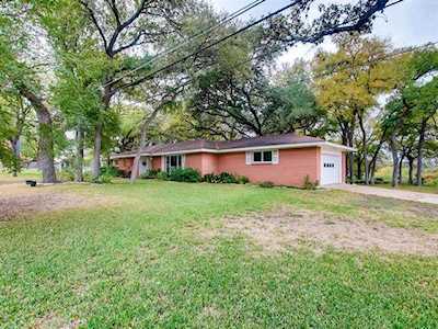 2725 Barton Skwy Austin, TX 78704