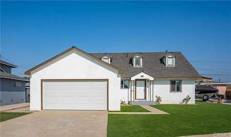 8217 Cyclamen Way Buena Park, CA 90620
