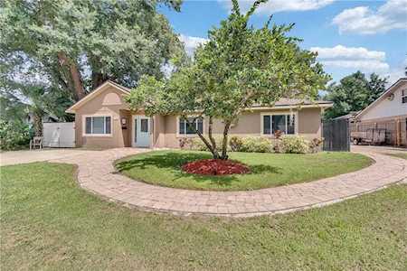 717 Wessex Place Orlando, FL 32803