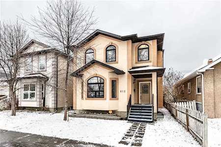812 17 Avenue NW Calgary, AB T2M 0N9